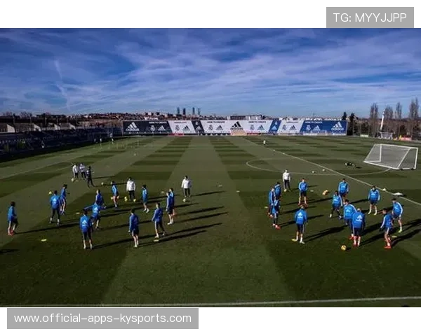 西甲队伍在训练中强化高位组织,控场能力提升 西甲队伍在训练中强化高位组织,控场能力提升